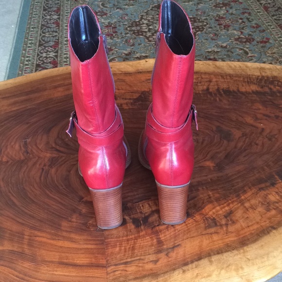 Cute red Boots! - Picture 4 of 5